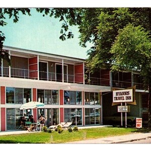 Vintage anni '60 Hyannis Travel Inn Cape Cod Mass Postato Panorama Cartolina cromata