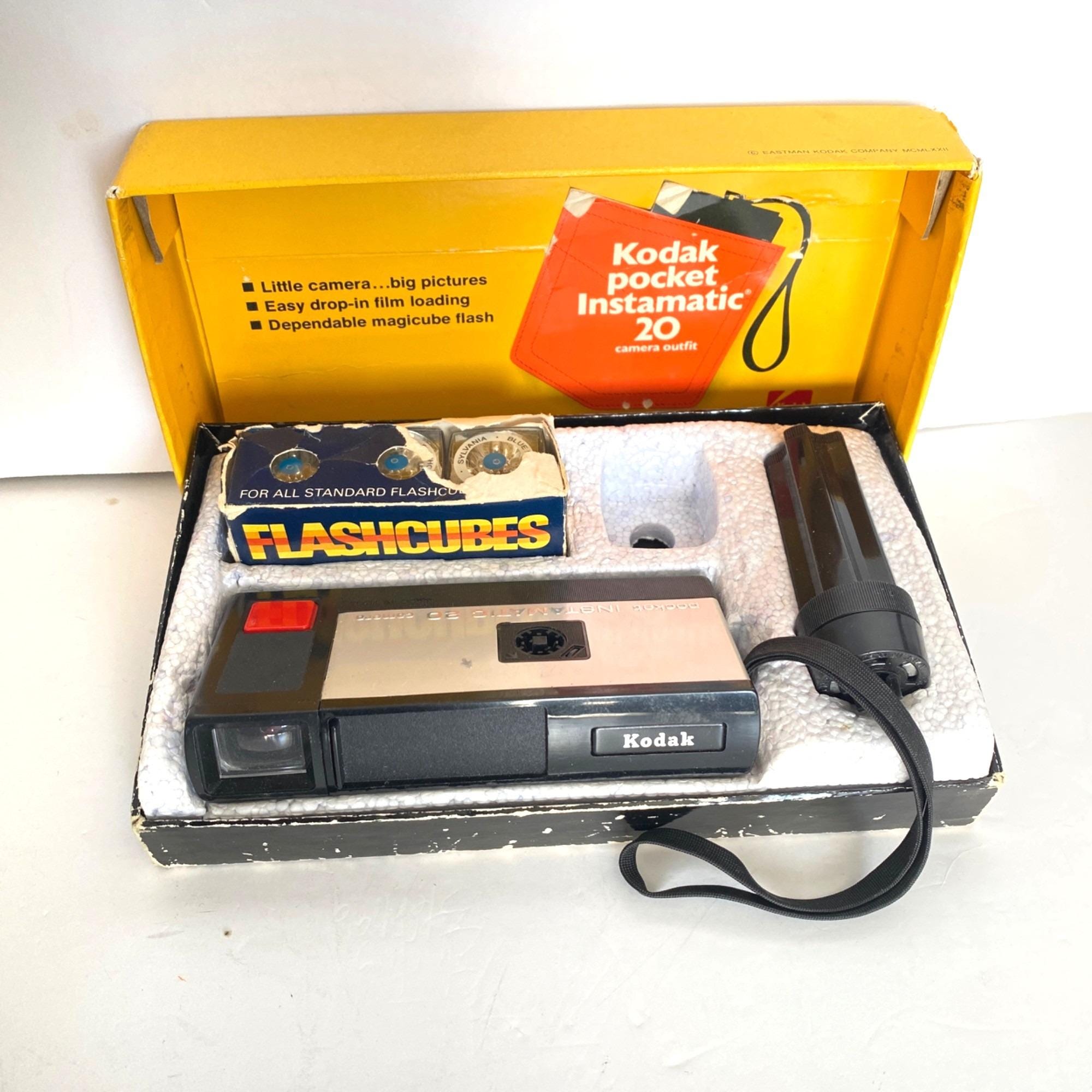 Kodak Pocket Instamatic 20 Camera Outfit With Flashcubes Magicube
