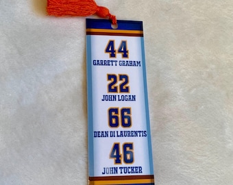 Marcapáginas del equipo de hockey Briar Off Campus, creado por fans de SpxceDreamer