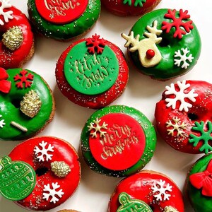 Christmas Themed Dessert Table Treat Bundle - Etsy