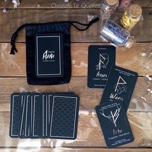 Oracle Runa | Cartes divinatoires inspirées des Runes | Dorure Argent | Format de poche