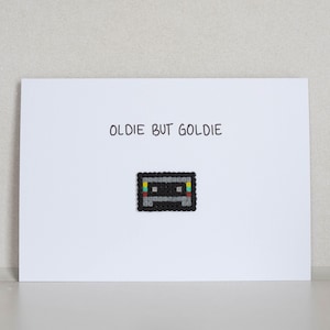 Postkarte *Oldie But Goldie* mit Motiv aus Bügelperlen