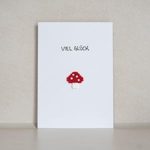 Postkarte *Viel Glück* mit Motiv aus Bügelperlen