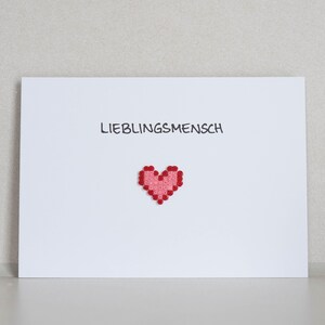 Carte postale *Personne préférée* avec motif en perles de fer