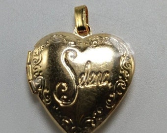 INTERNATIONAL SHIPPING **Vintage Original Singer Musician Selena Quintanilla  Old Stock /  New Stock Heart Shaped Locket with Pictures