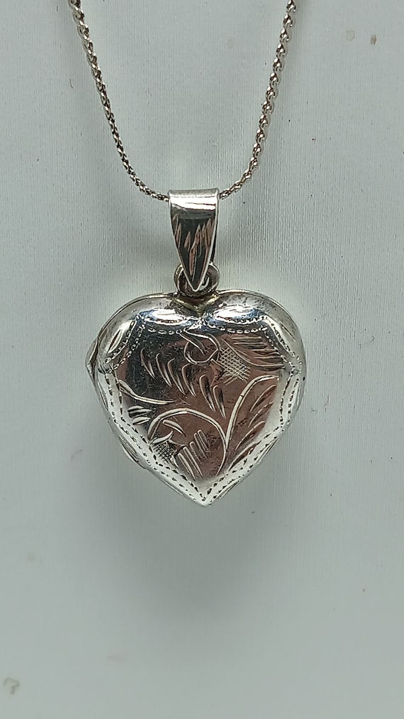 Sterling Silver Necklace with Sterling Silver Chas