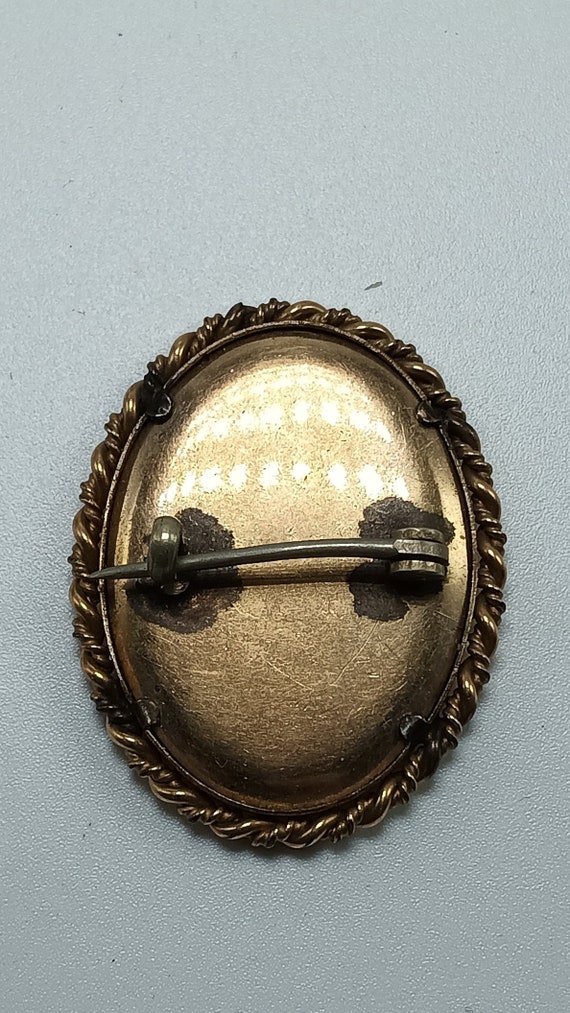 Victorian Mourning Brooch with Photo of Victorian… - image 4