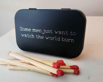 Boîte noire assortie à gravure personnalisée | Papier de marquage réutilisable en bas | Comprend env. 30 matchs