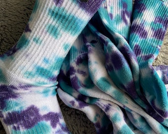 Purple/Turquoise tie dye socks