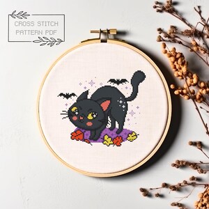 Halloween Cross Stitch Pattern Halloween Simple Cross Stitch Printable PDF Instant Download Chart Halloween Cat Counted Cross Stitch Xstitch