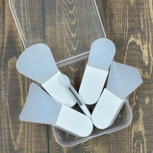 5 Piece Silicone Beauty Adhesive Spatula Set - Beauty - Lip Mask - Lotions - Lip Scrub - Adhesive - Moisturizer - Re-usable