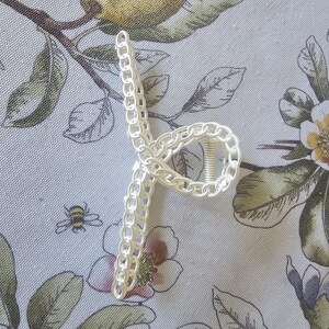 Hair claw clip