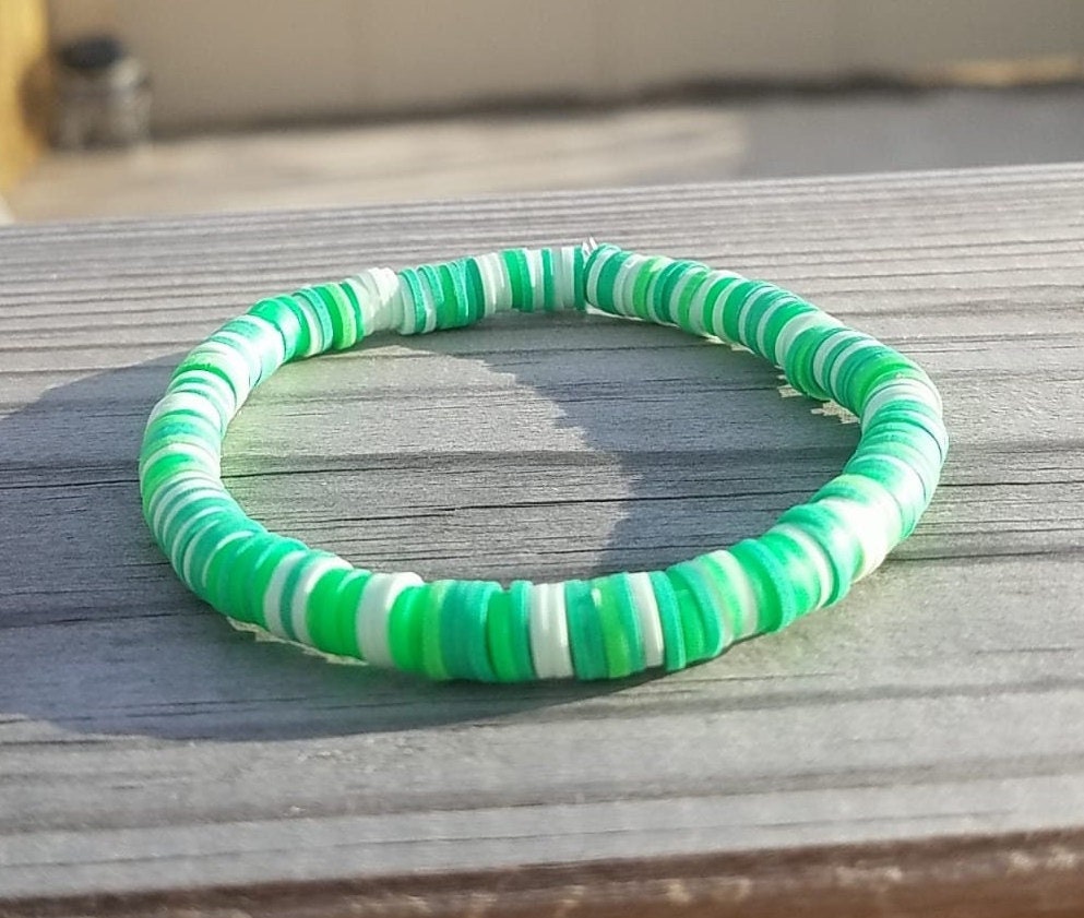Green Clay Bead Bracelet with Pearls