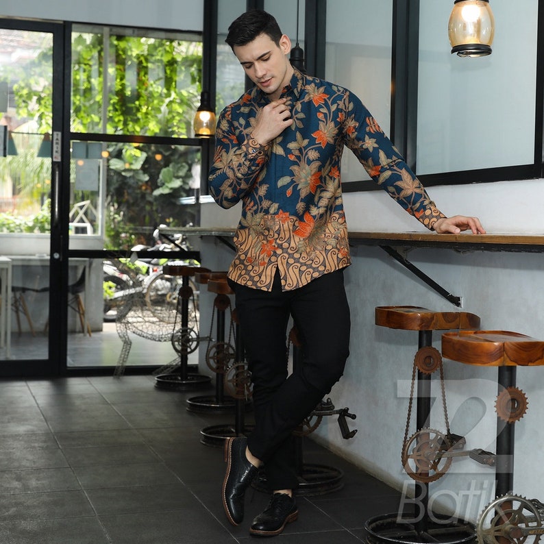 Men's Traditional Indonesia Batik Shirt Long Sleeve Parang Premium Dobby Cloth Made to Order 72 Batik image 4