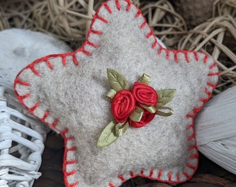 Felt Christmas ornament star, ornaments Scandinavian ornaments, embroidery felt ornament, Nordic Christmas, handmade gift Felt holiday décor