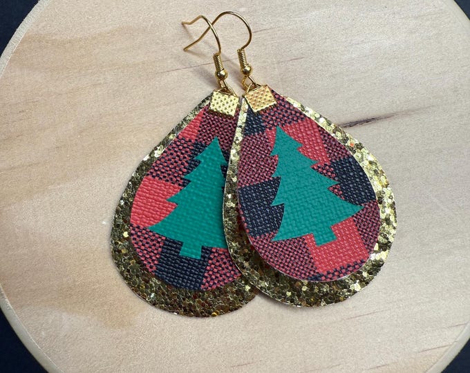 Christmas tree earrings with glitter, holiday earrings with trees, ready to ship.