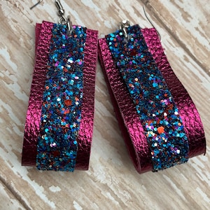 Fuschia leather earrings, leather loops, pink, glitter, leather earrings