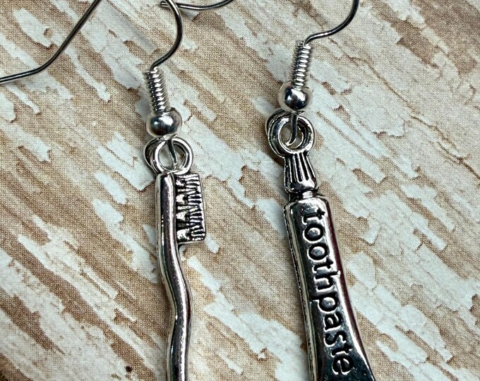 Toothpaste toothbrush earrings, dental earrings, dental hygienist, dental assistant, fun dental earrings.
