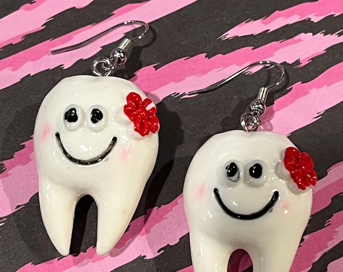 Tooth earrings! Dental earrings, profession earrings, dangle tooth with flower, dental assistant, dental hygienist, dentist earrings.