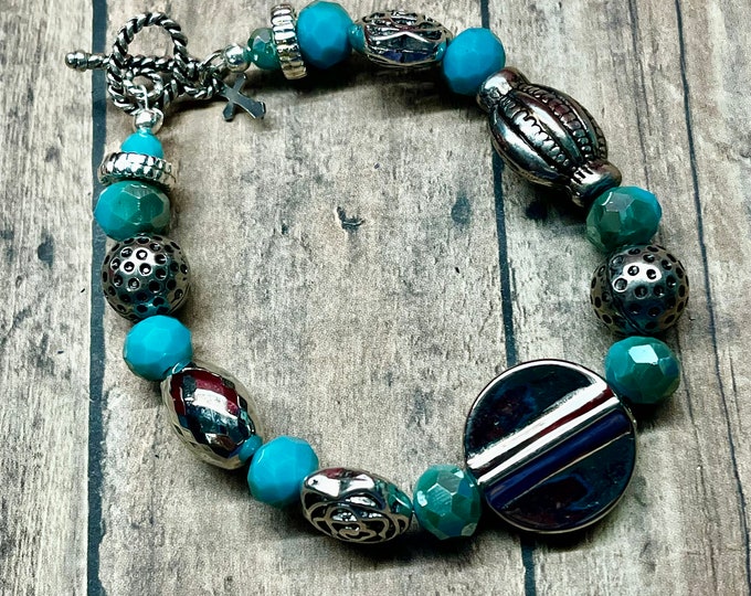 Beaded bracelet, random beads turquoise glass beaded bracelet. ready to ship.