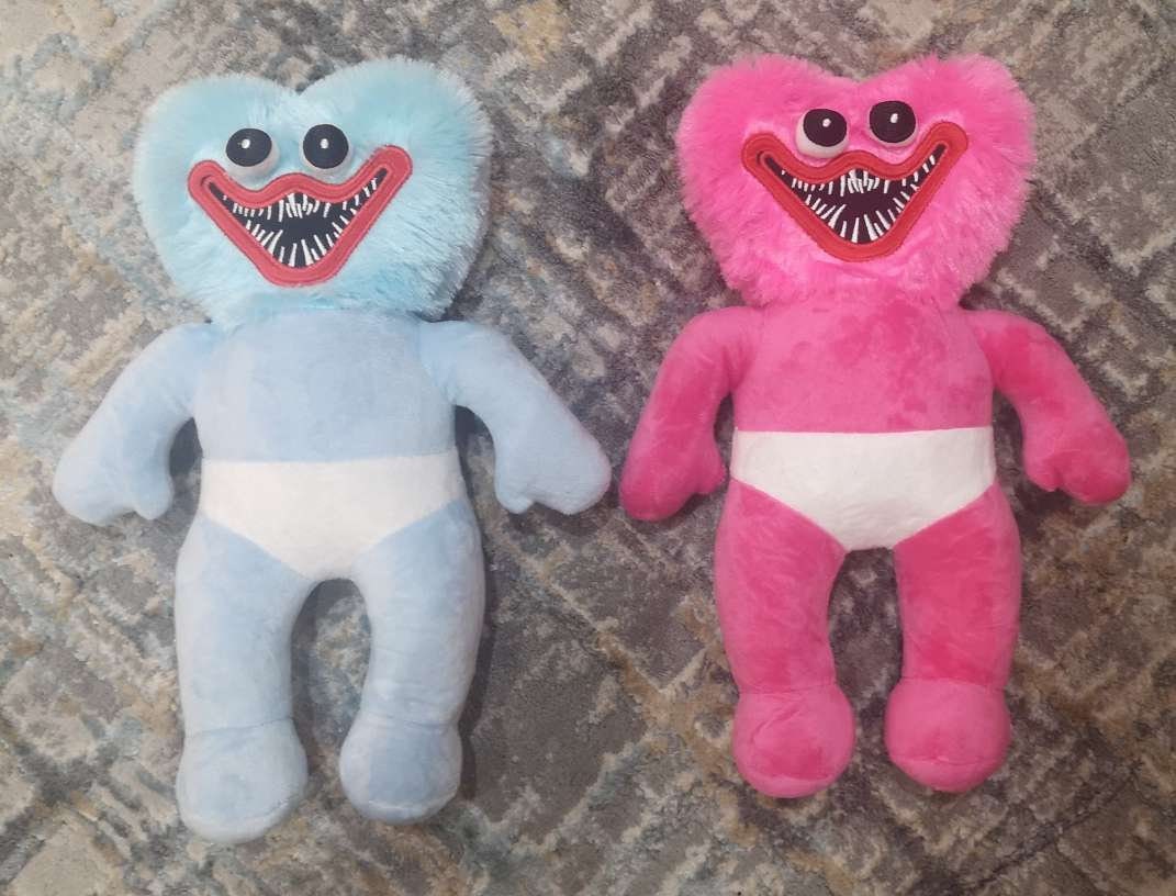 leynir missy kissy giggle time doll