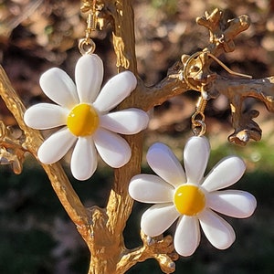 Daisy Earrings *Handmade