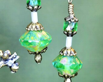 Handgemaakte vintage groene glazen oorbellen *hypoallergeen