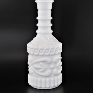 Vintage 1960s Jim Beam Milk Glass Decanter (without the stopper)
