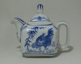 Blue and White Small Ceramic Tea Pot with Chicken Theme