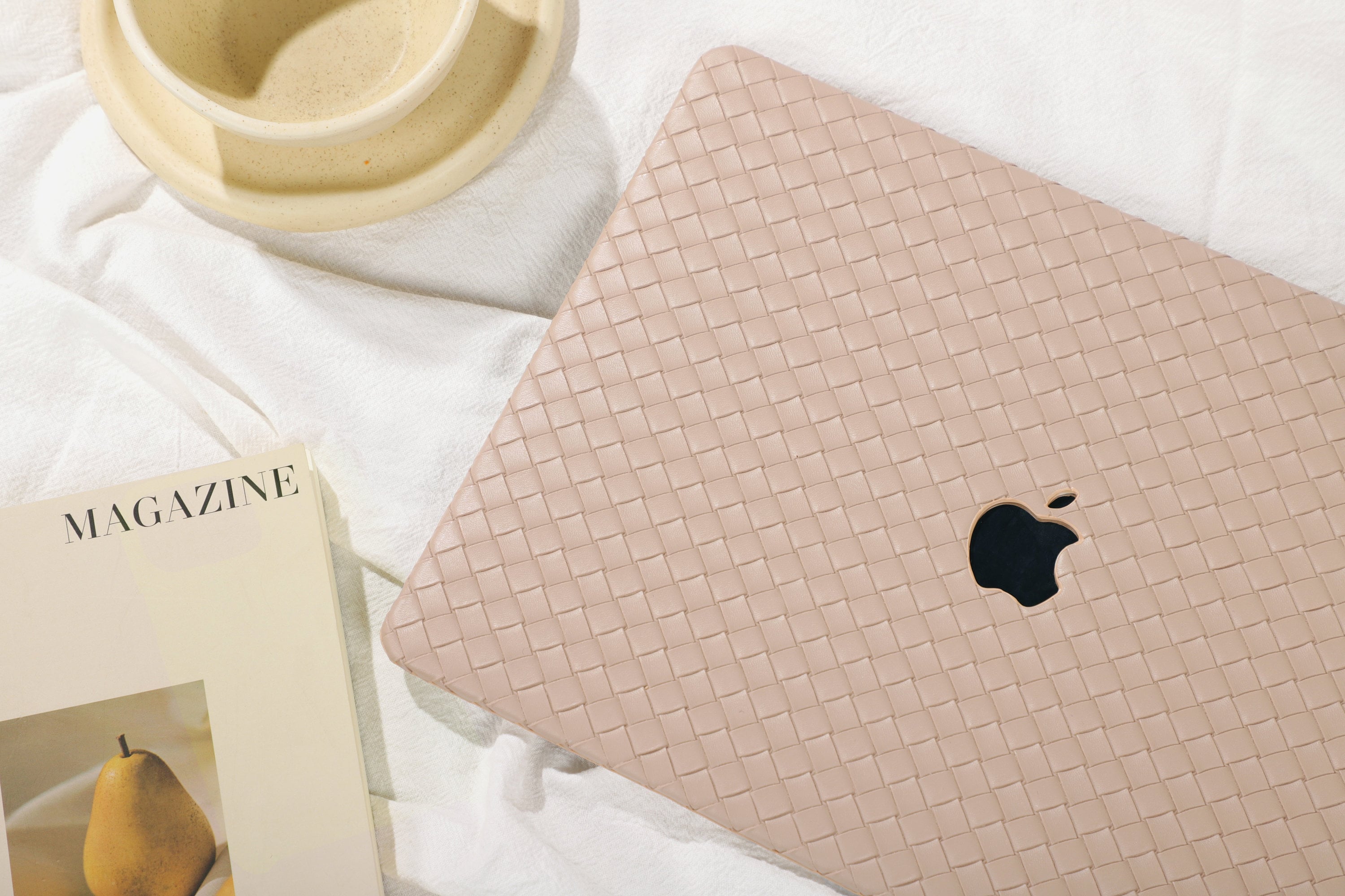 Pale Camel Lattice Weave Personalized Leather Macbook Hard Case for New Macbook Air 11/13 Pro 13/14/16 inch Laptop M2 Air Pro 2022/2023