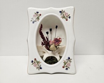 Vertebrae Planter | Red Pink Navy Blue Flowers | Bone Vase | Porcelain Frame | Dried Flowers | Bouquet | Oddities | Real Flowers | Taxidermy