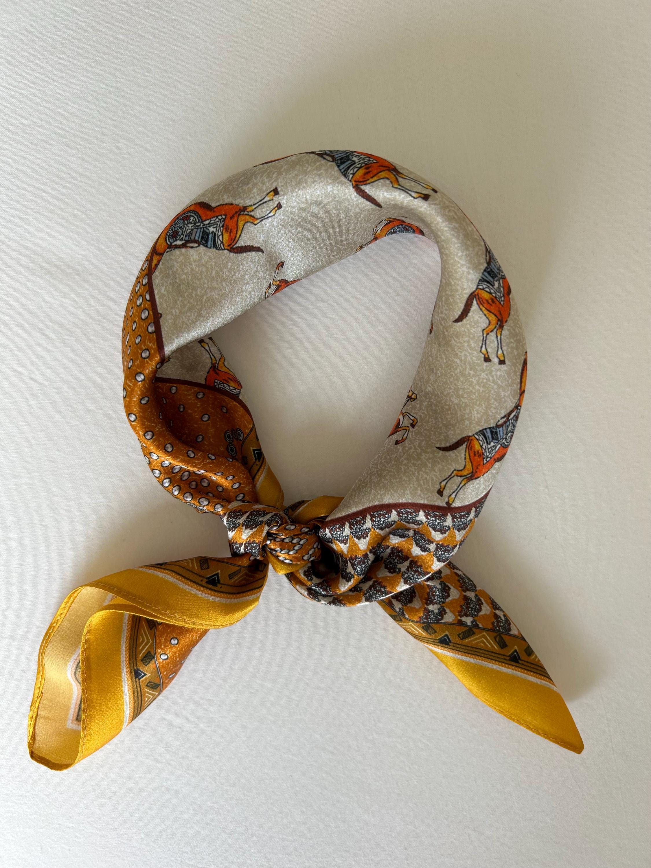 Foulard Carré Vintage En Soie 100% - Motif Géométrique Multicolore - Occasion Bon état