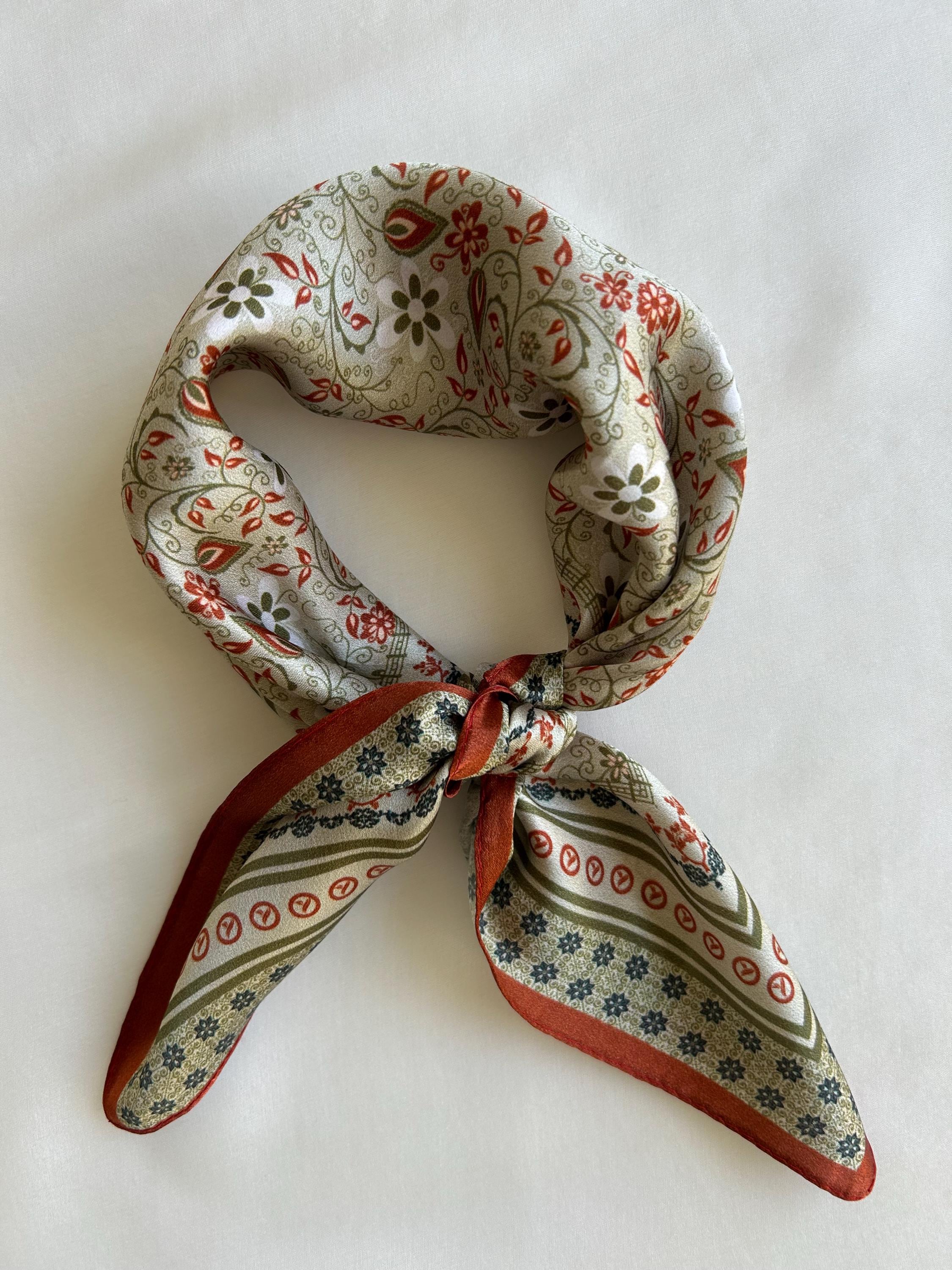 Paisley Mulberry Silk Scarf: Red Floral Neckerchief, Handbag  display picture 1