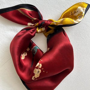 100% Natural Mulberry Silk 21” x 21” Square Small Scarf Forbidden City Vibrant Red Gold Silk Neck Hair Wrist Scarf Art Silk Scarf Gift