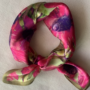 Pure Natural Mulberry Silk Scarf 21&quot; x 21&quot; Small Scarf Fuchsia Pink Vivid Floral Silk Neckerchief Silk Hair Scarf Small Silk Scarf Gift