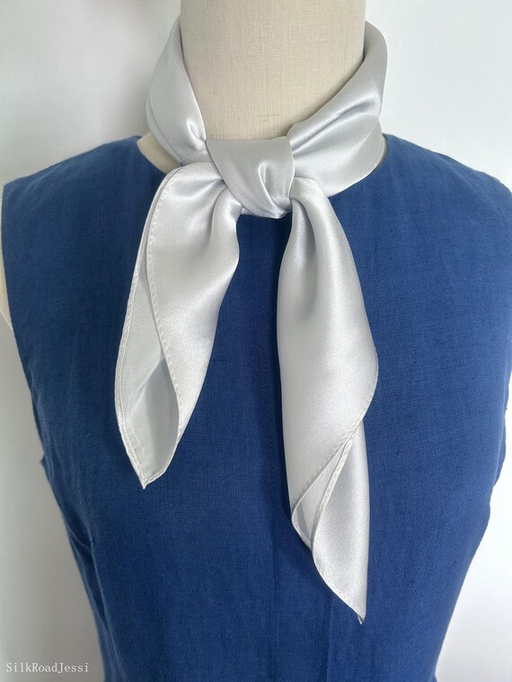 Mulberry Silk Square Scarf: Silver Gray Neckerchief (26