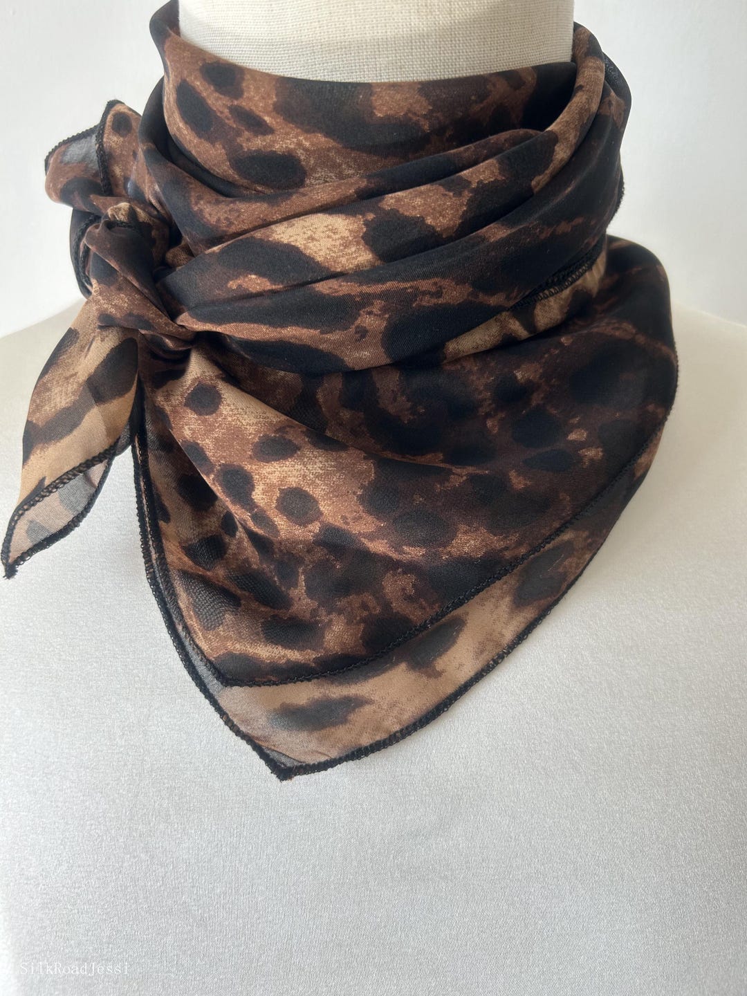 小物 MASU 21AW FUR PRINT SILK SCARF- BROWN MASU FUR PRINT SILK SCARF BROWN