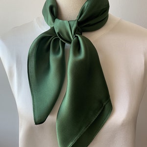 Pure Natural Mulberry Silk Scarf 26"' x 26" Medium Fashion Scarf Plain Color Green Silk Neckerchief Headband Hair Scarf Bag Scarf Gift