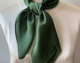 Pure Natural Mulberry Silk Scarf 26"' x 26" Medium Fashion Scarf Plain Color Green Silk Neckerchief Headband Hair Scarf Bag Scarf Gift