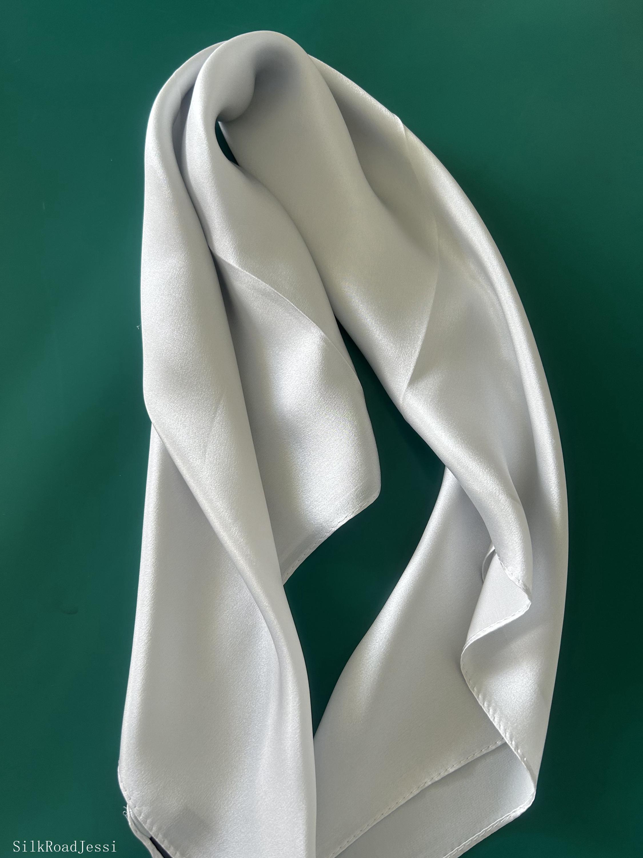 Mulberry Silk Square Scarf: Silver Gray Neckerchief (26 display picture 1