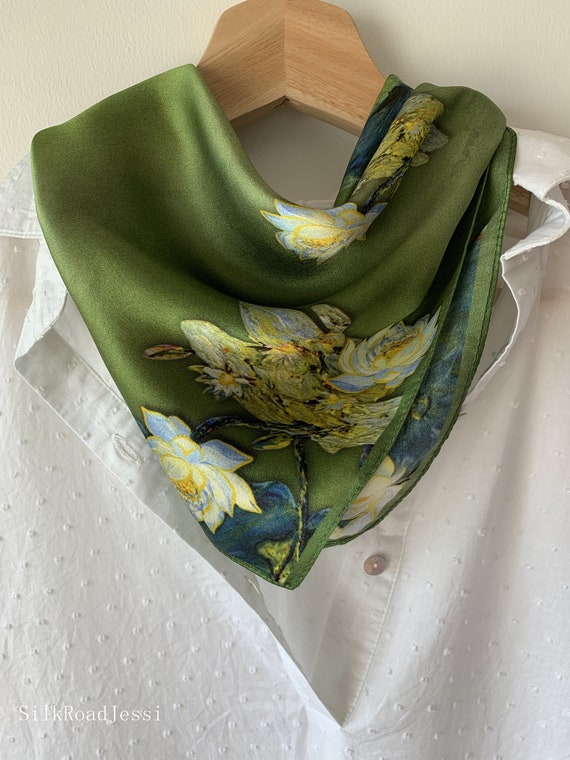 Ladies Fashion 100% Mulberry Silk Square Head Scarf Custom Printed Silk  Scarves - China Scarf and Apparel Accessories price