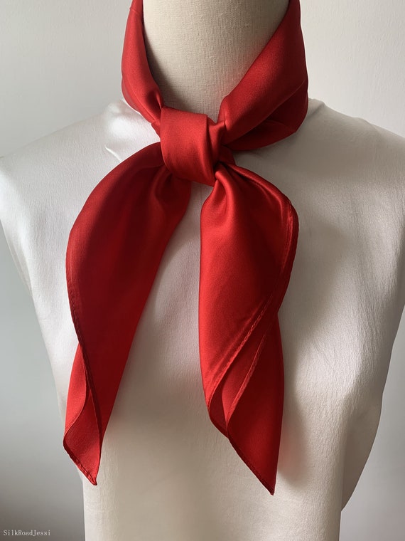 Red Chain Mulberry Silk Neck Scarf Red Mulberry Silk Scarf: 26 main image 2