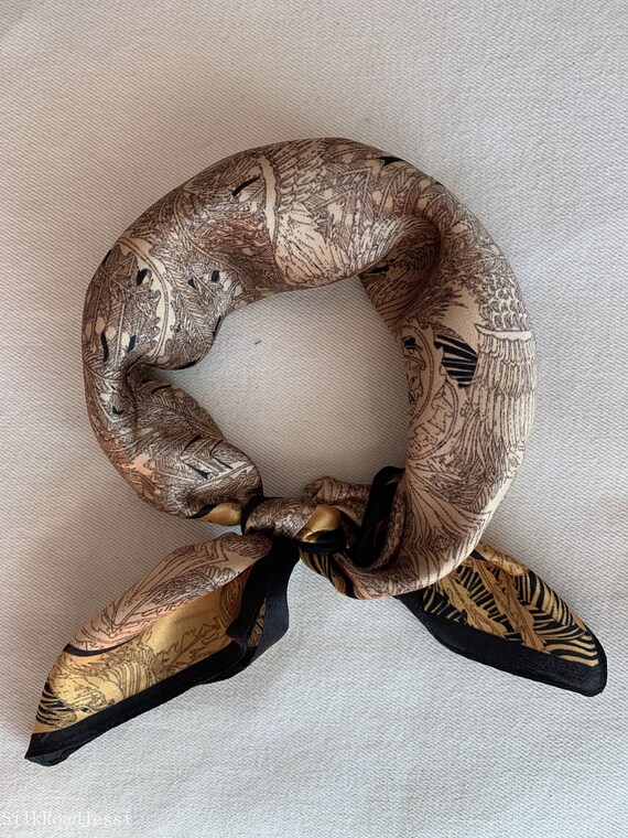 Mulberry Silk Scarf: Gold Art Pattern Neckerchief (21 display picture 2