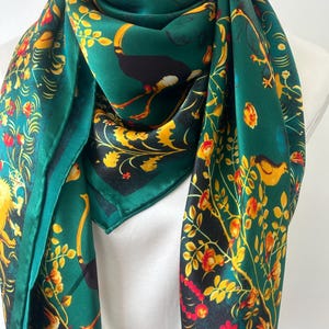 100% Natural Mulberry Silk 43&quot; x 43&quot; Large Square Silk Scarf Emerald Green Neck Scarf Silk Hair Wrap Head Scarf Shawl Mother&#39;s Day Gift