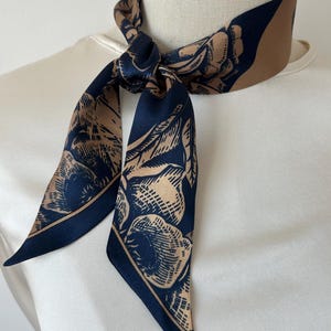 100% Natural Mulberry Silk 33&quot; x 2&quot; Short Skinny Silk Neck Bow Purse Scarf Pony Scarf Blue Beige Gold Floral Silk Scarf Gift