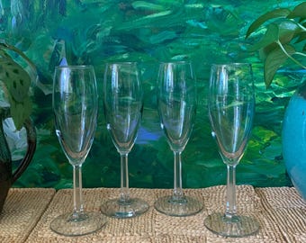 Vintage Hand-Blown Clear Glass Champagne Flutes, Set of 4 | Pressed Geometric Stem, Mid-Century Barware | 1960-70s | Elegant Stemware