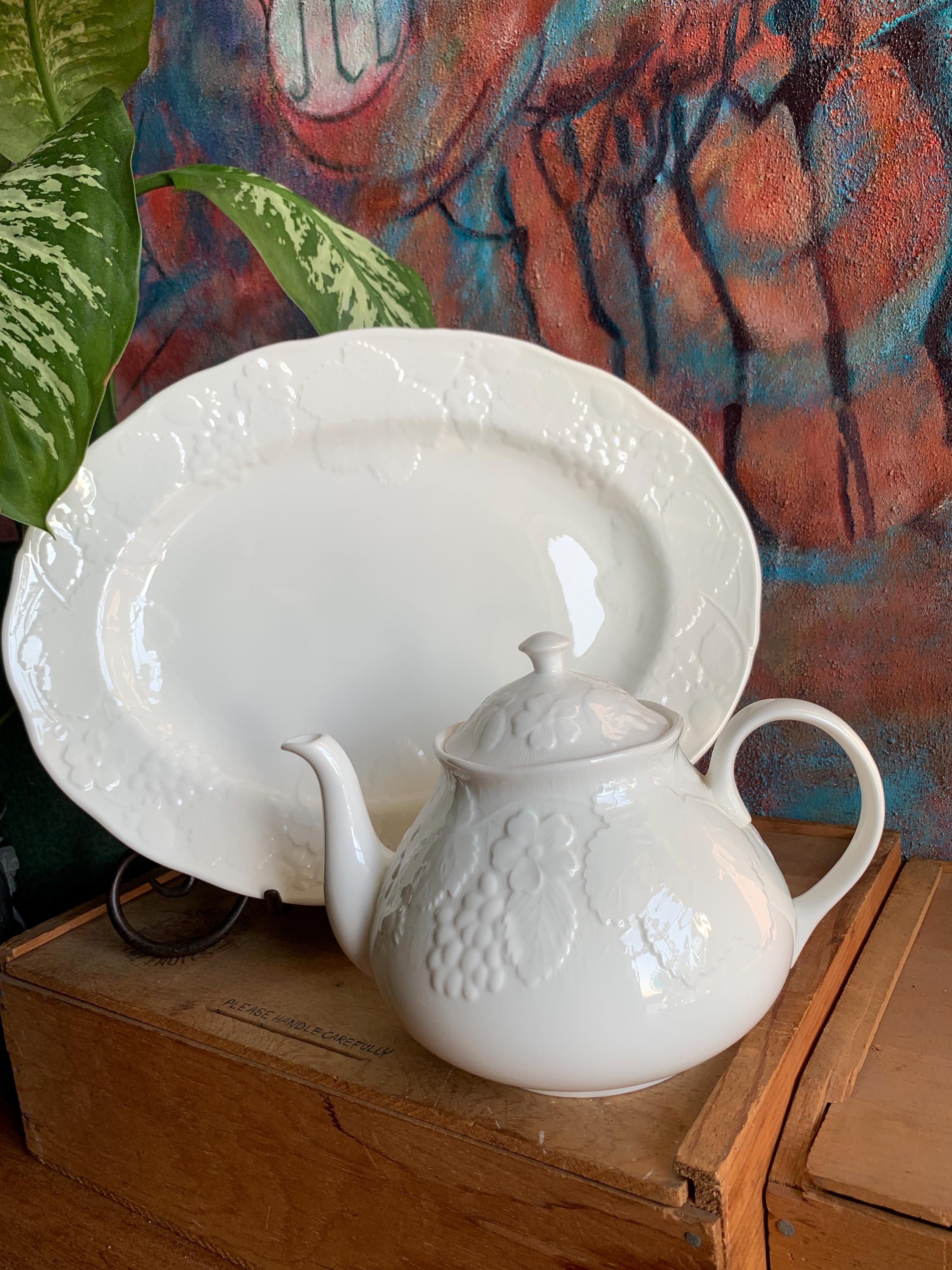 Vintage Wedgwood Strawberry & Vine Bone China Serving Platter