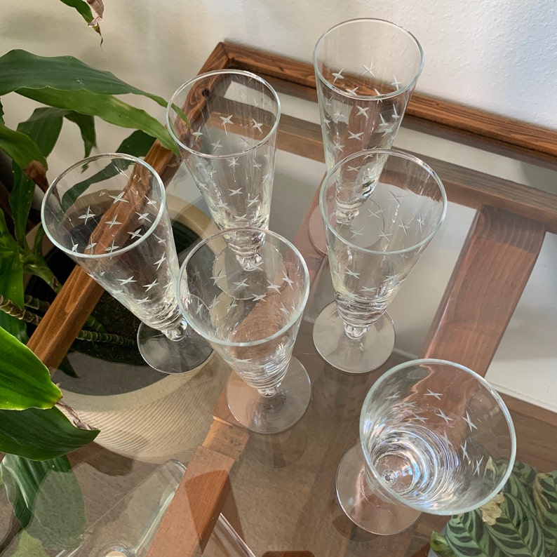 Libbey Stardust Cut Pilsner Glasses, Stemmed Beer Bar Glassware, Set of