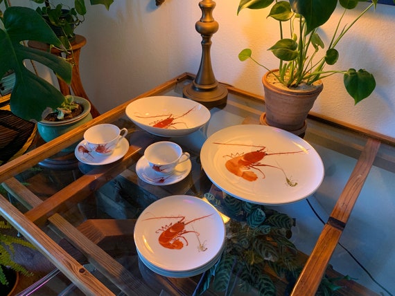 11-piece 1950s YY Yonemoto Japan Ebi Hand-painted Porcelain Set of