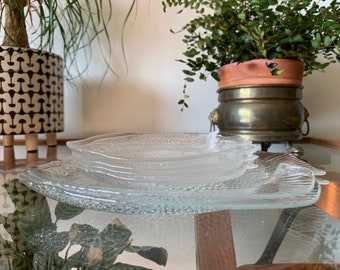 Arcoroc France Vintage Glass Fish Plates Set of 2 Dinner/Salad Plates & 4 Dessert Plates, Unique Vintage Dinnerware Clear Textured Glass Art